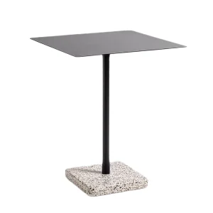 Inthanin restaurant Table