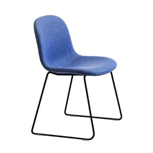 Máni Upholstered Chair commercial chair